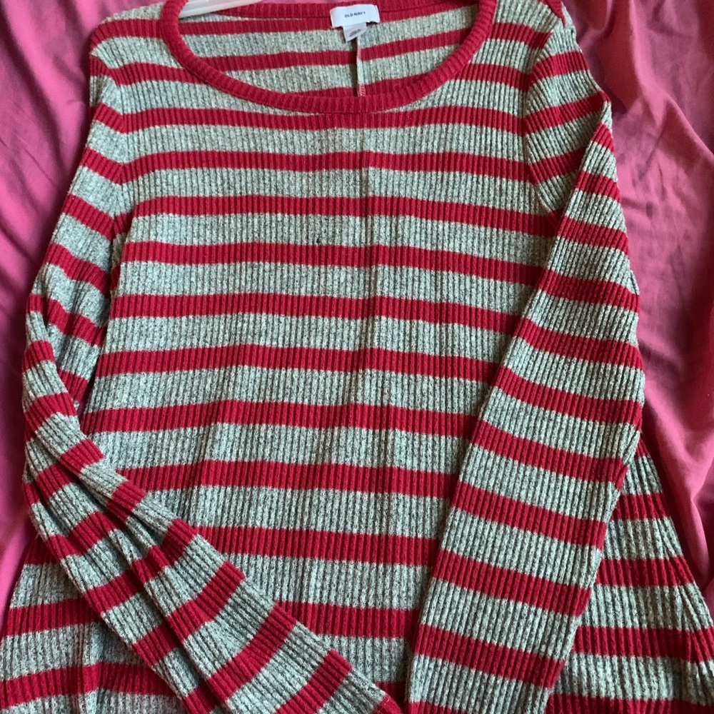 Striped long sleeve shirt.
